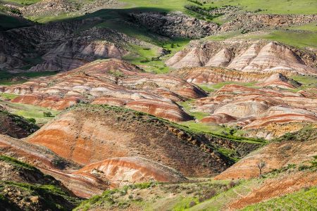 David Gareja, rainbow mountains