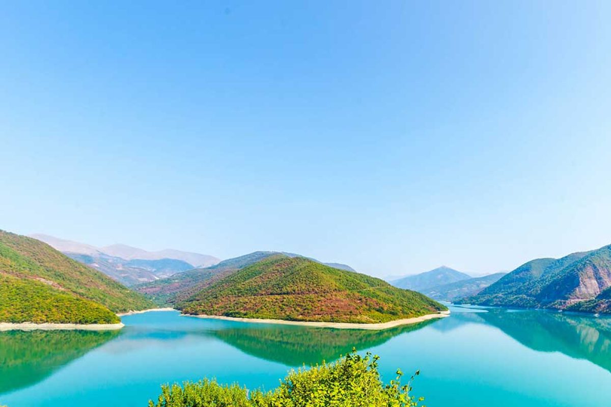 zhinvali lake