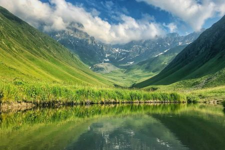 4-Day Hiking Tour to Kazbegi