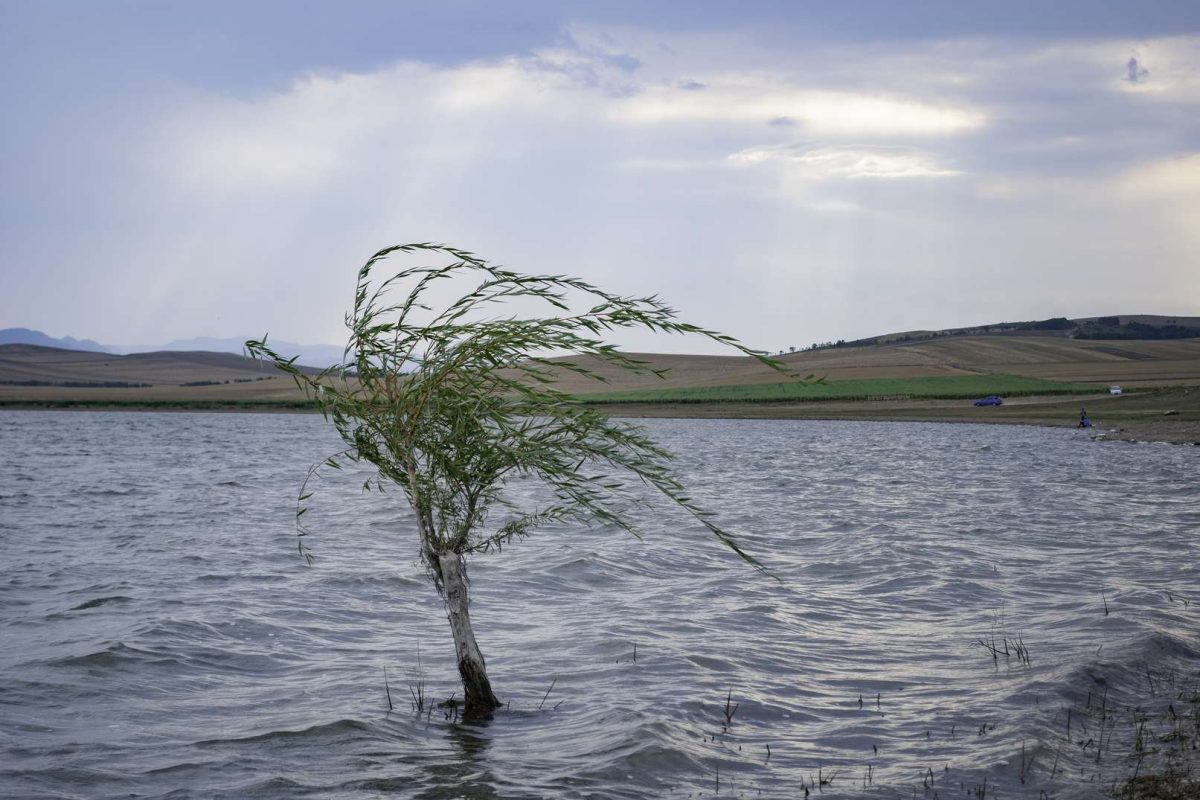 Nadarbazevi Lake