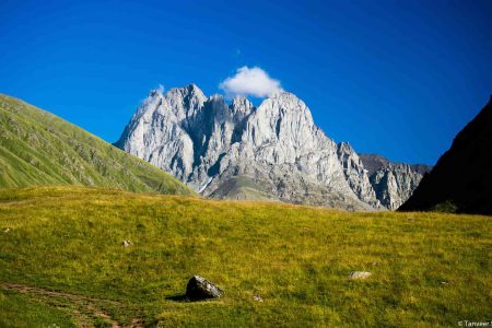 Chaukhi Massif — Practical Hiking Guide from Juta
