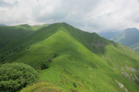 Khada Valley — Towers, Old Villages and a Lesser-Known Side of Mtiuleti