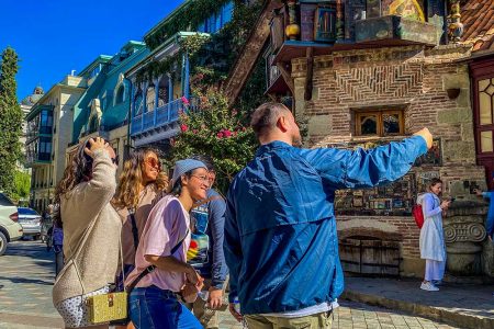Tbilisi Walking Tour Including Wine Tasting Cable Car and Bakery